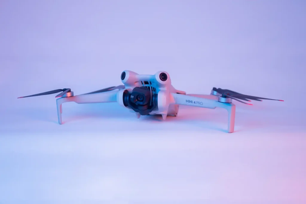 Antigravity A1 vs DJI Mini 4 Pro 