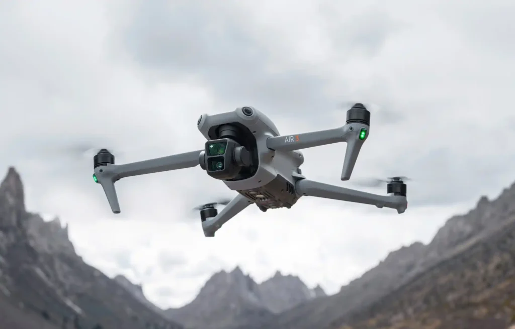 Antigravity A1 vs DJI Air 3 