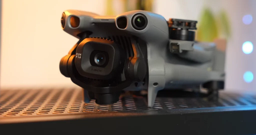 Antigravity A1 vs DJI Mini 5 Pro 