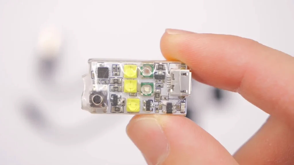 A image of VIFLY Strobe Light Review