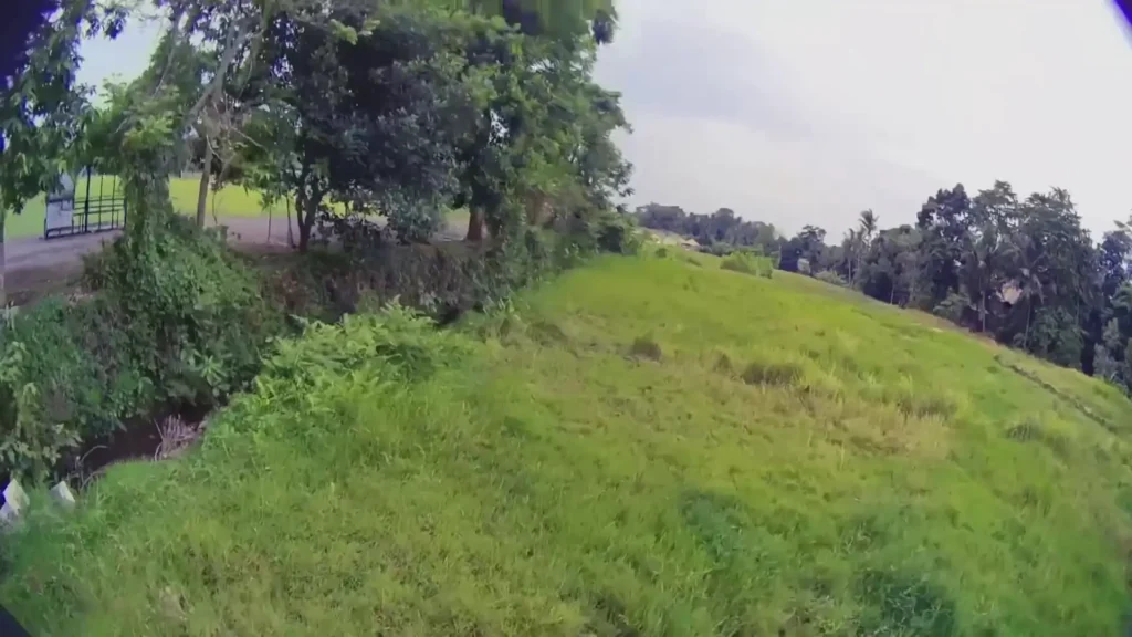 Beta FPV Aquila 20 HD FPV Kit Review: The Best Beginner FPV Drone You Can Buy A image of Beta FPV Aquila 20 HD FPV Kit Review